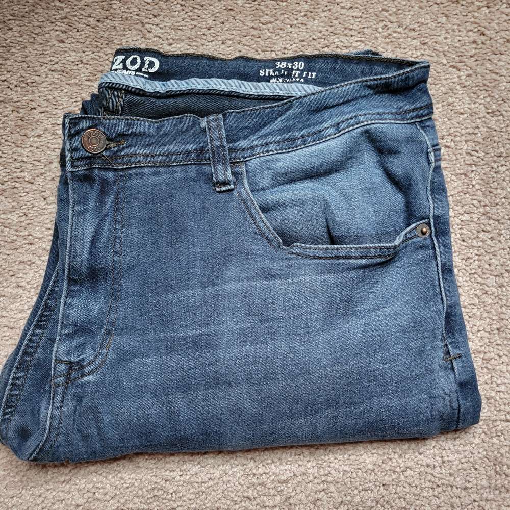 IZOD Men's Straight Fit Jeans 38x30